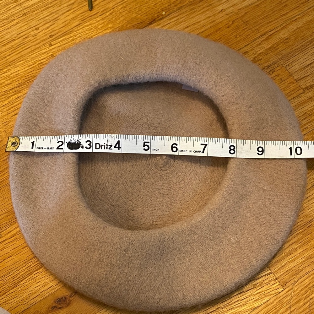 Classic Tan Beret 100% wool - Picture 8 of 8